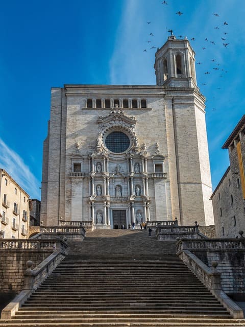 La catedral de Girona se visita en TRAFFFIC